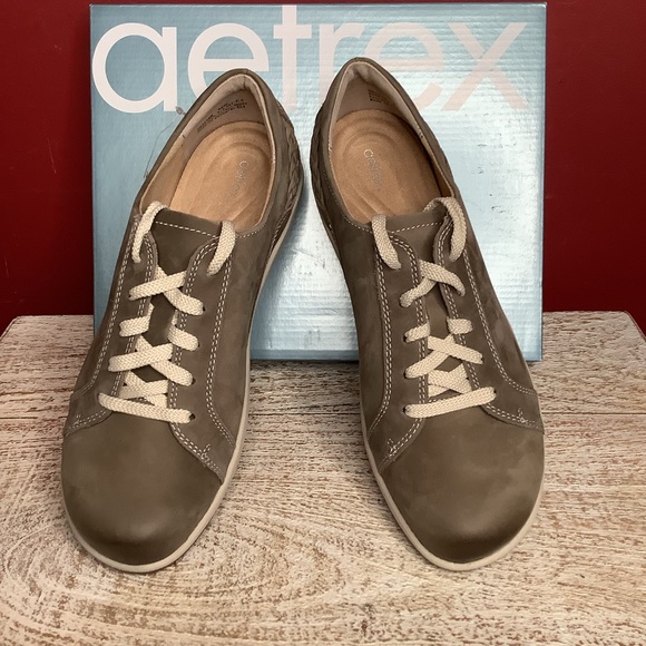 Aetrex Shoes - Aetrex Dana Lace-Up 9-9.5 Taupe Comfort Support Casual Sneakers Antimicrobial